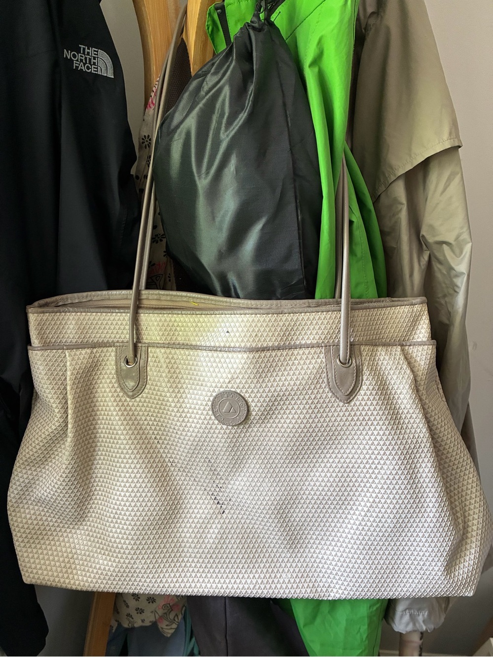 Liz Claiborne Cream Woven Tote with Shoulder Straps vintage